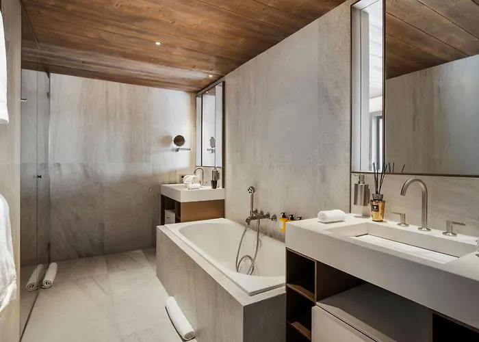 De Luxe A 1850, Acces Et Bien-etre Inclus - Fr-1-830-15